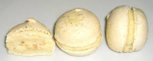 COOKIE/macarons_anise_pastis_wh.JPG