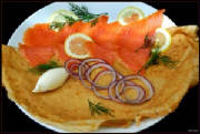 CREPES/crepe-chaude_salee_saumon_fume.jpg