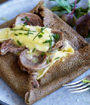 CREPES/crepes_chaude_salee_andouille.jpeg