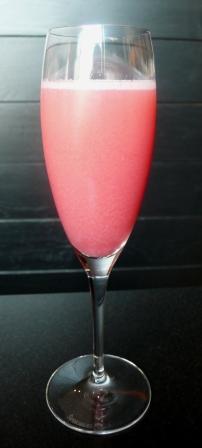 DRINKS/Raspberry_Lychee_Bellini.JPG