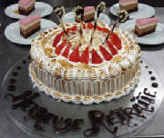 GATEAUX/gateau_fraises.jpg