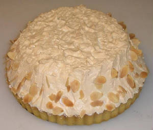 GATEAUX/lemon_meringue_tart_whole.JPG