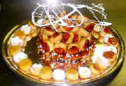 OCCASIONS/croquembouche_baquet_1a.JPG