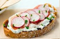 glossary_t/tartine_prosciutto_radish.jpg